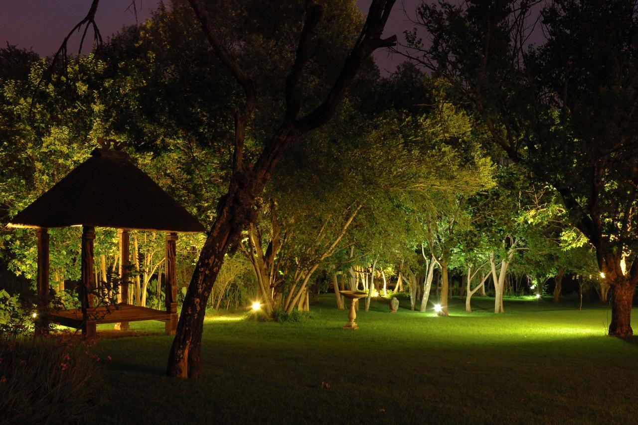 Chartwell Manor Hotel Екстериор снимка