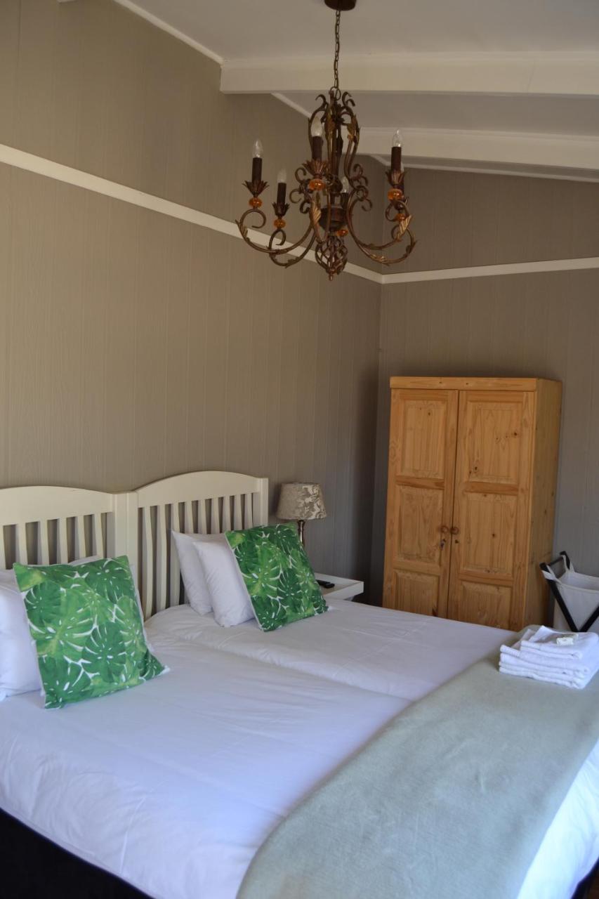 Chartwell Manor Hotel Екстериор снимка