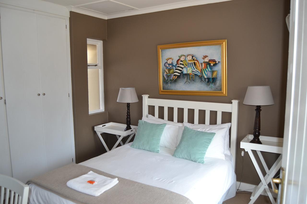 Chartwell Manor Hotel Екстериор снимка