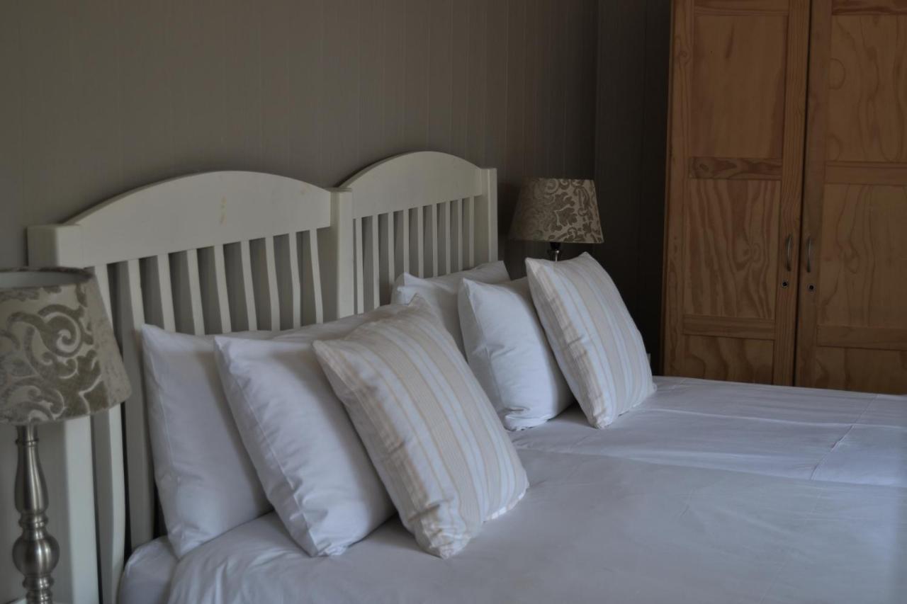 Chartwell Manor Hotel Екстериор снимка