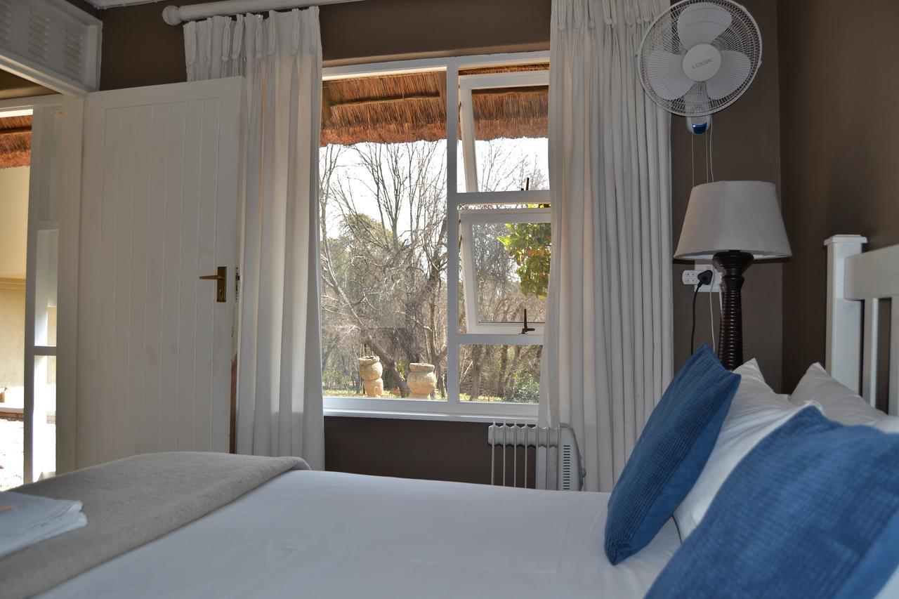 Chartwell Manor Hotel Екстериор снимка