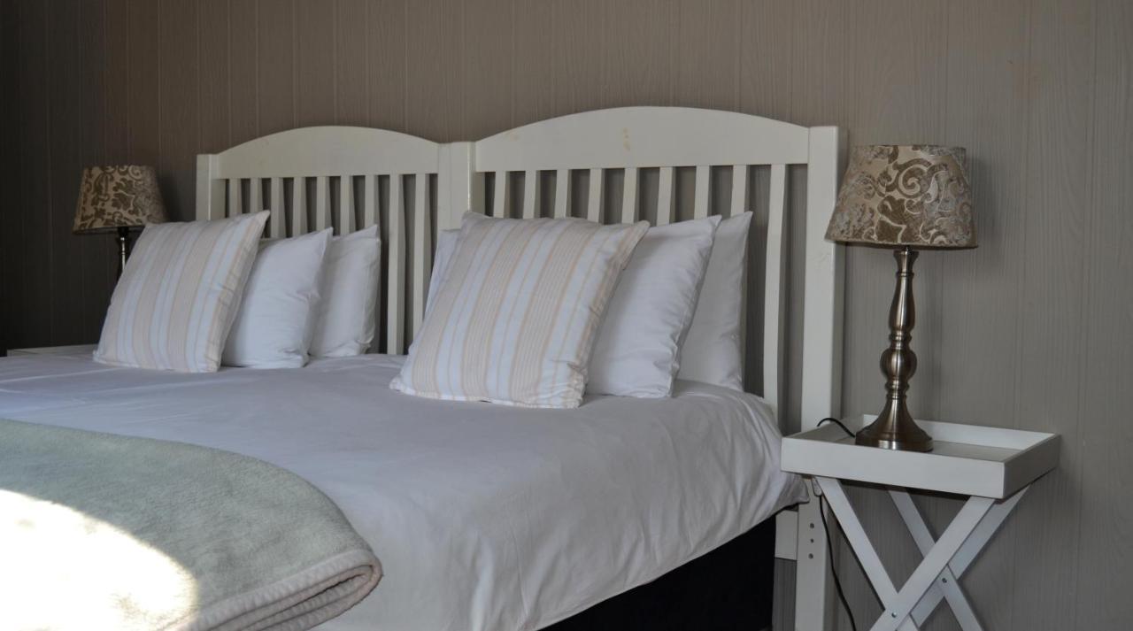 Chartwell Manor Hotel Екстериор снимка