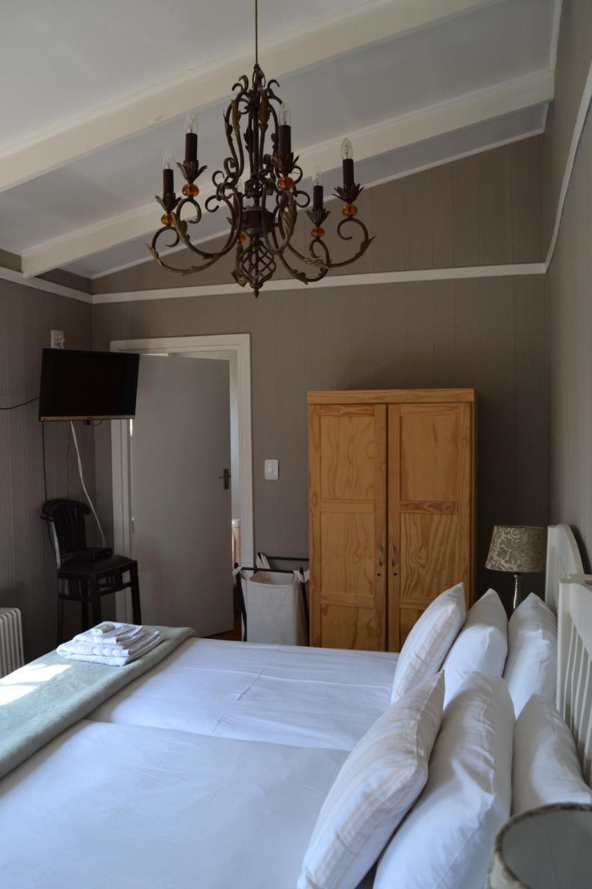 Chartwell Manor Hotel Екстериор снимка