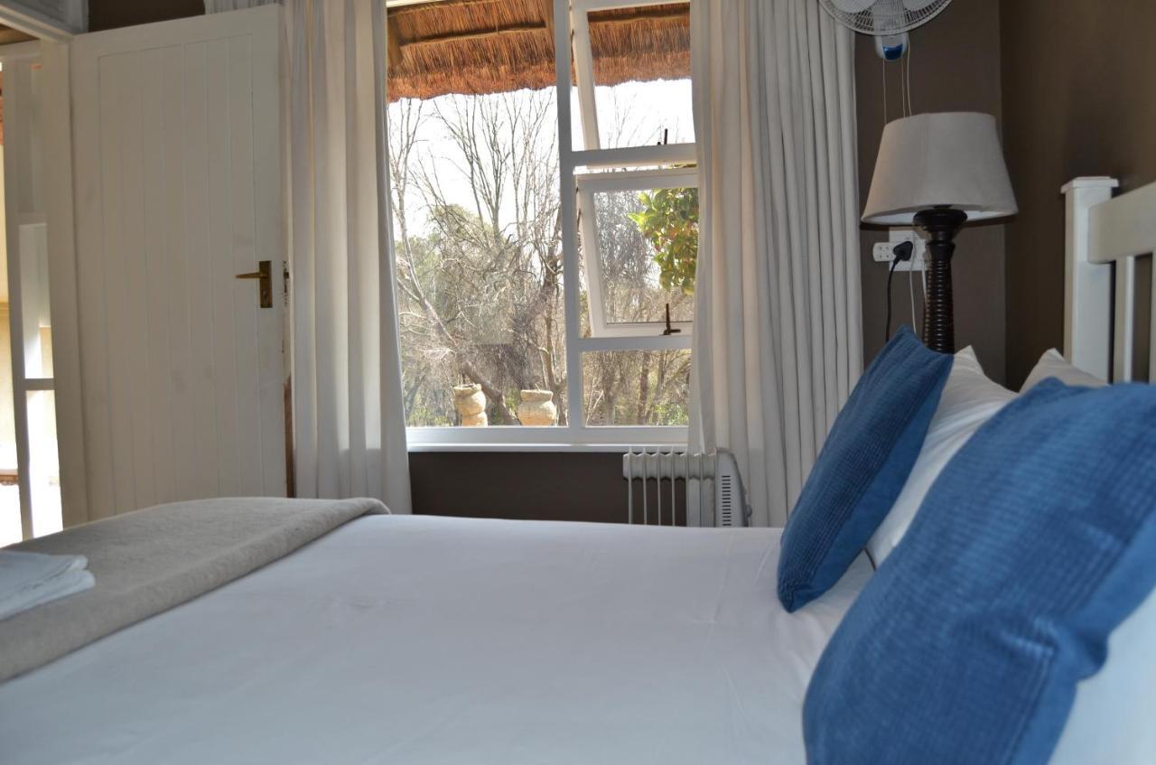 Chartwell Manor Hotel Екстериор снимка